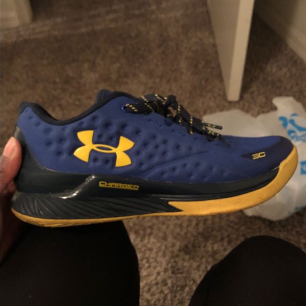 Under armor curry 1 low tops navy blue